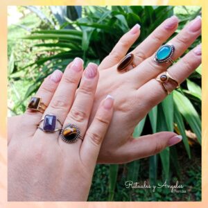 Anillo Pequeño con Piedras Naturales en alpaca y acero