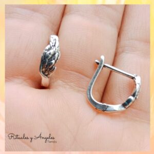 Aretes mini alas envejecidas